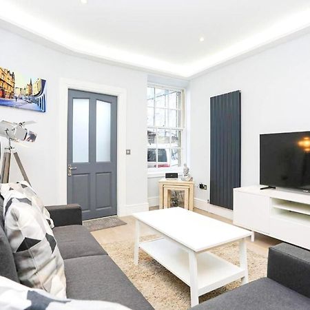 Ultra Modern, Stylish Apartment Next To Princes St Εδιμβούργο Εξωτερικό φωτογραφία