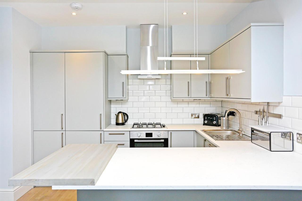 Ultra Modern, Stylish Apartment Next To Princes St Εδιμβούργο Εξωτερικό φωτογραφία