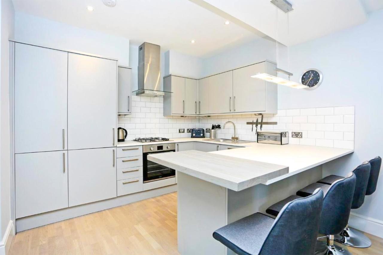 Ultra Modern, Stylish Apartment Next To Princes St Εδιμβούργο Εξωτερικό φωτογραφία