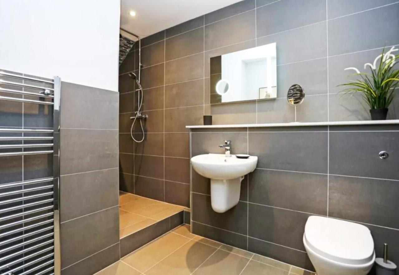 Ultra Modern, Stylish Apartment Next To Princes St Εδιμβούργο Εξωτερικό φωτογραφία